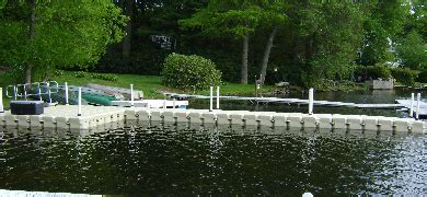 Customizable Floating Walkways & Swim Platforms .